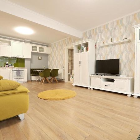 Olivia Studio Oradea Buitenkant foto